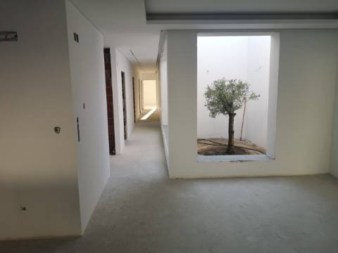 Moradia T4 Fernão Ferro