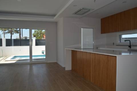 Moradia T4 Redondos C/ Piscina