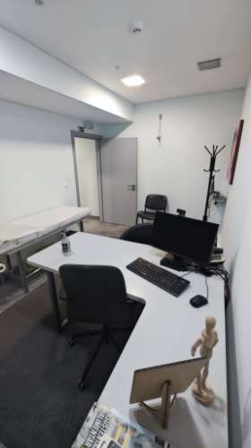 Clinica 10 salas 198m2