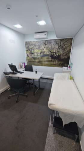 Clinica 10 salas 198m2