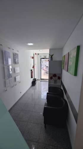 Clinica 10 salas 198m2