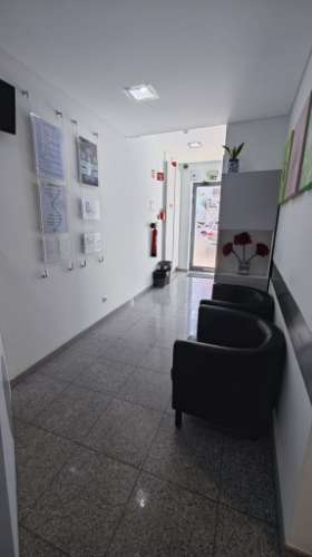 Clinica 10 salas 198m2