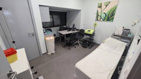 Clinica 10 salas 198m2