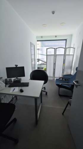 Clinica 10 salas 198m2