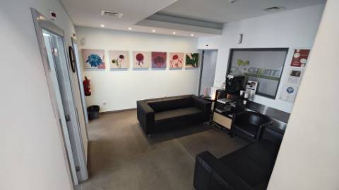 Clinica 10 salas 198m2