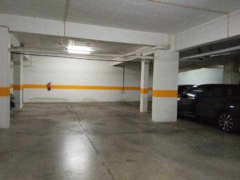 Apartamento T3 C Parqueamento Barreiro