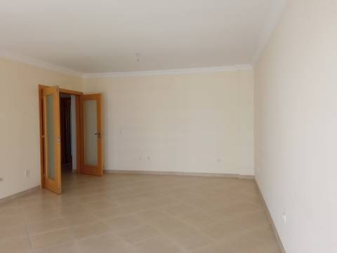 Apartamento T3 C Parqueamento Barreiro