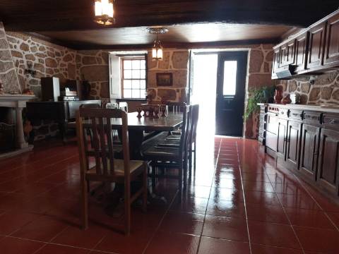 Casa rústica em Guarda (Maçainhas).