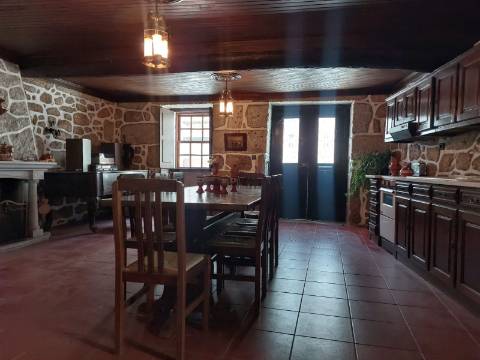 Casa rústica em Guarda (Maçainhas).