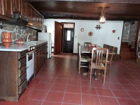 Casa rústica em Guarda (Maçainhas).