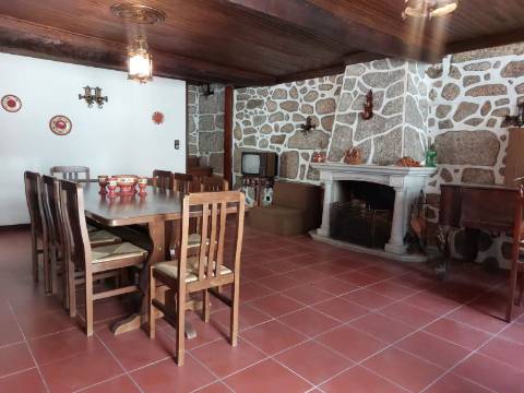 Casa rústica em Guarda (Maçainhas).