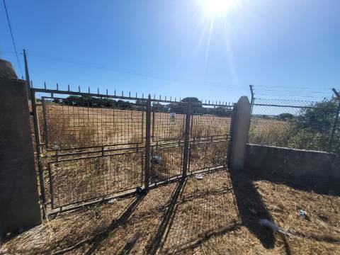 Quinta rústica em Cabanas (Azeitão)