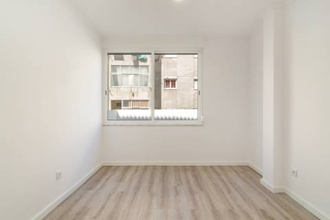 Apartamento T2 Quintal/Logradouro Almada