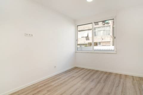 Apartamento T2 Quintal/Logradouro Almada