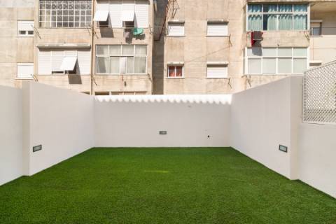 Apartamento T2 Quintal/Logradouro Almada