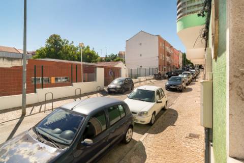 Apartamento T2 Quintal/Logradouro Almada