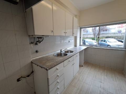 Apartamento T3 em Loures.