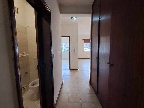 Apartamento T3 em Loures.