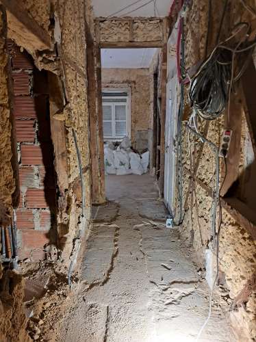 Venda conjunta de 2 apartamentos e loja no Seixal.