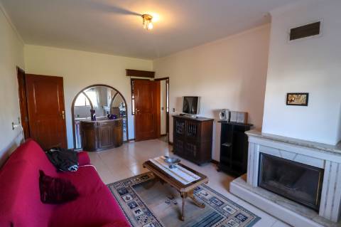 Moradia com 3 Pisos disponível para Venda em Águeda