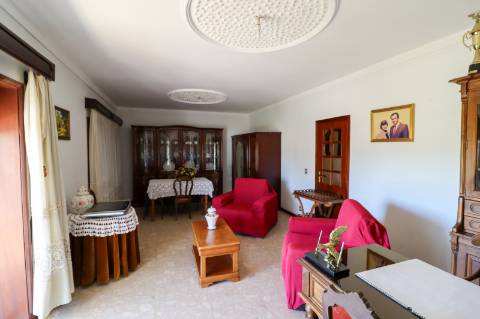 Moradia com 3 Pisos disponível para Venda em Águeda