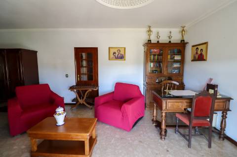 Moradia com 3 Pisos disponível para Venda em Águeda