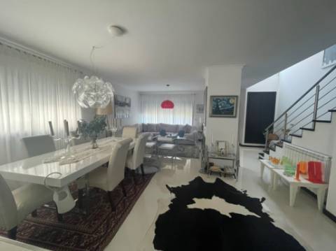 Moradia T3 Duplex para Venda em Águeda