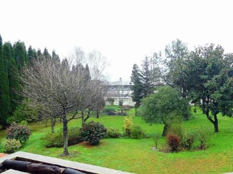 Oasis de Conforto e Sofisticação: Moradia T4 Irresistível em Oliveirinha, Aveiro!