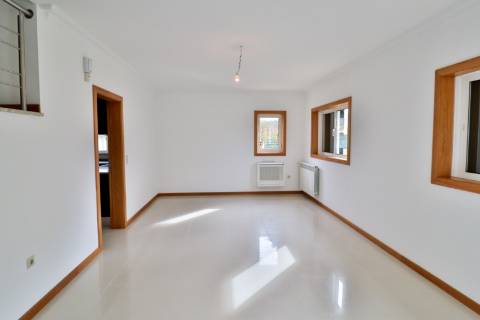 Moradia T4+1 com piscina disponível para Venda em Águeda