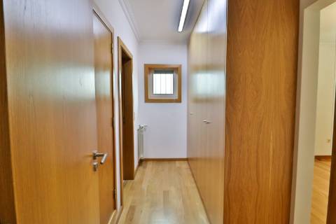 Moradia T4+1 com piscina disponível para Venda em Águeda