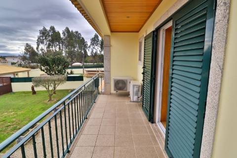 Moradia T4+1 com piscina disponível para Venda em Águeda