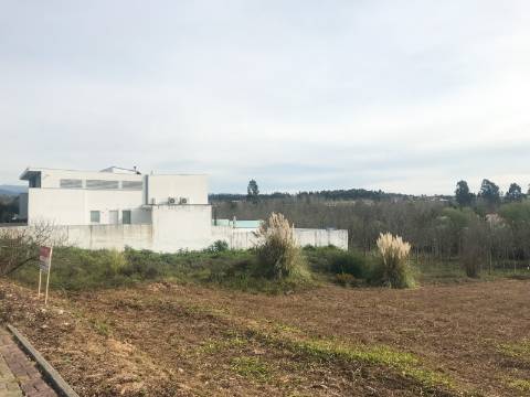 Terreno para Construção de Moradia no Vale das Figueiras