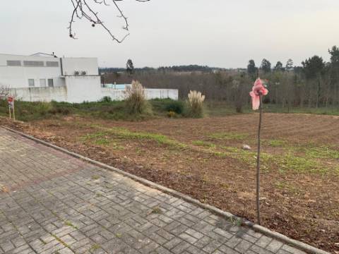 Terreno para Construção de Moradia no Vale das Figueiras