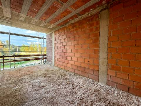 Moradia T4 de Luxo Isolada Disponível para Venda em Águeda