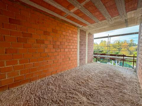 Moradia T4 de Luxo Isolada Disponível para Venda em Águeda