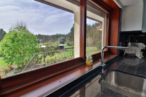 Quinta T5 disponível para venda em Á-dos-Ferreiros