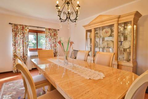 Quinta T5 disponível para venda em Á-dos-Ferreiros