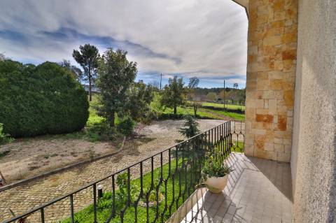 Quinta T5 disponível para venda em Á-dos-Ferreiros