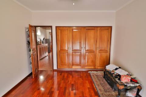 Quinta T5 disponível para venda em Á-dos-Ferreiros