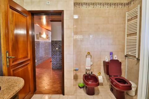 Quinta T5 disponível para venda em Á-dos-Ferreiros