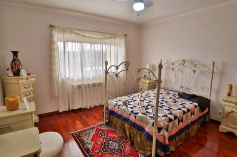 Quinta T5 disponível para venda em Á-dos-Ferreiros