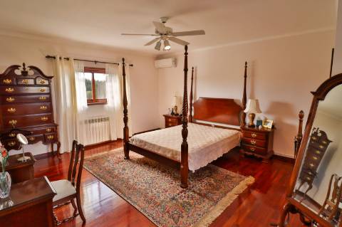 Quinta T5 disponível para venda em Á-dos-Ferreiros