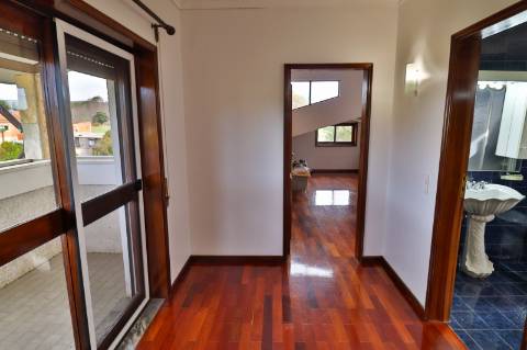 Quinta T5 disponível para venda em Á-dos-Ferreiros