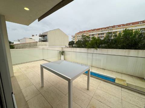 Moradia T3 Premium com Piscina disponível para venda na Praia da Barra