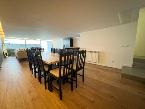 Moradia T3 Premium com Piscina disponível para venda na Praia da Barra