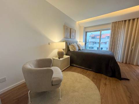 Moradia T3 Premium com Piscina disponível para venda na Praia da Barra