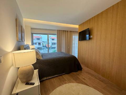 Moradia T3 Premium com Piscina disponível para venda na Praia da Barra