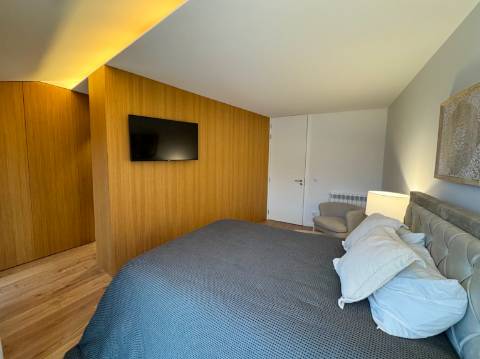 Moradia T3 Premium com Piscina disponível para venda na Praia da Barra