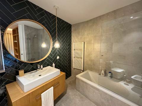 Moradia T3 Premium com Piscina disponível para venda na Praia da Barra