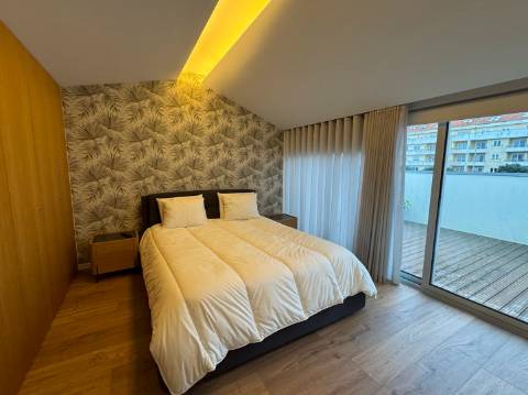 Moradia T3 Premium com Piscina disponível para venda na Praia da Barra